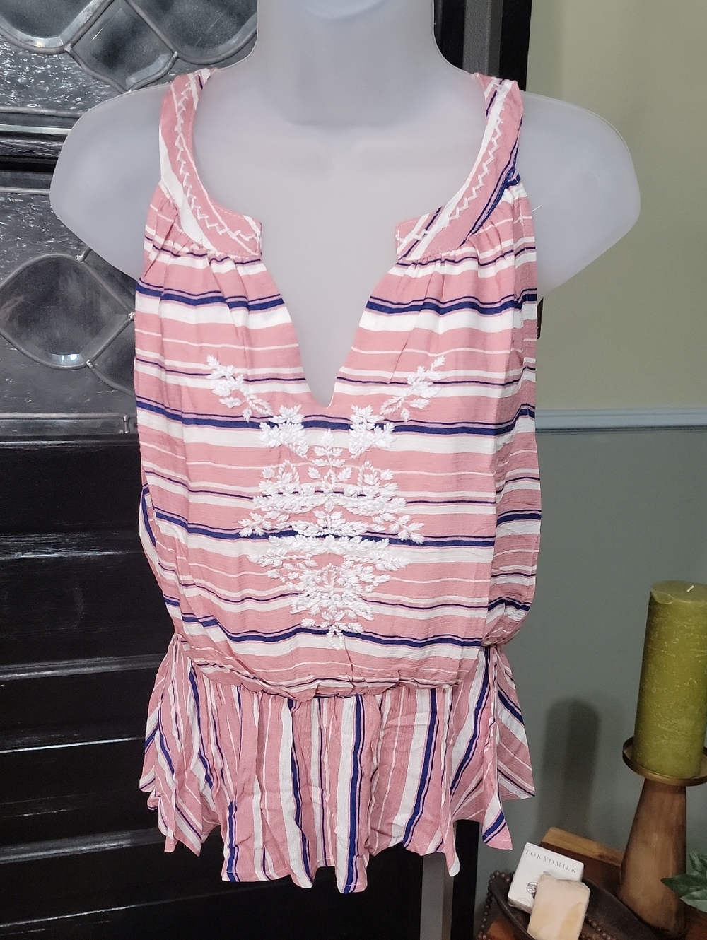 NWT DAVI & DANI Pink and White Striped Embroidered Top Fully Lined Women Size S